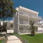 Bodrum גומבט